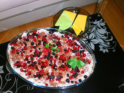 Erdei gyümölcsös tiramisu