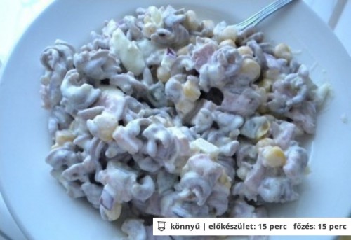Tésztasaláta csemegeuborkával