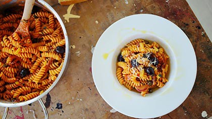 Egylábasos pasta