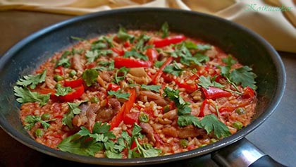 Paradicsomos-csirkés paella