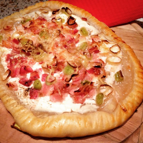 Tejfölös szalonnás galette
