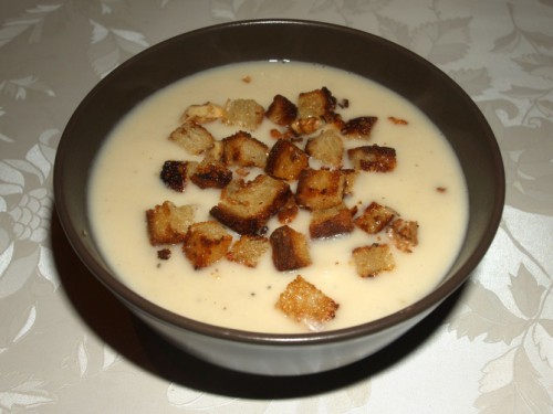 Zellerkrémleves