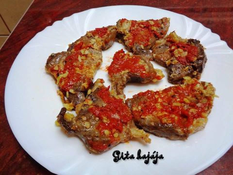 Piros aranyos tarja