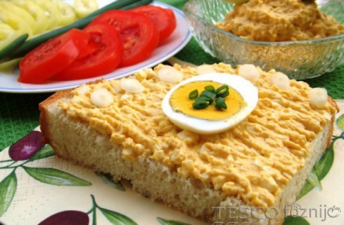 Mustáros tojáspástétom