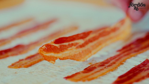 ROPOGÓS BACON