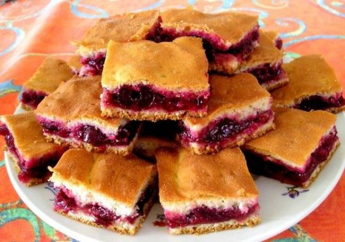 Meggyes pite