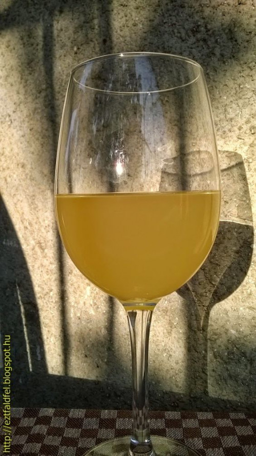 Almabólé alkoholmentesen