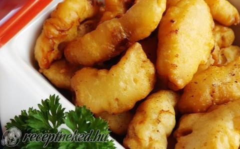Csirkefalatok krémsajtos bundában