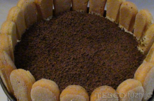 Krémes, sütés nélküli torta