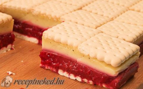 Gyümölcsös, vaníliás kekszes