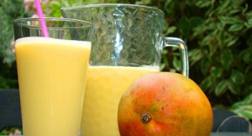 Mangó lassi