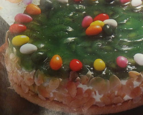 Túrótorta kivivel