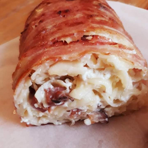 Baconbe göngyölt túrós csusza