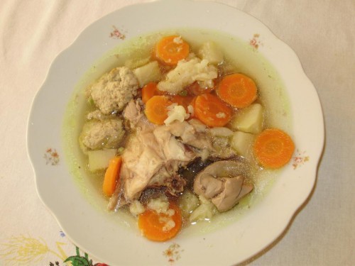 Csirke ragu (becsinált) leves